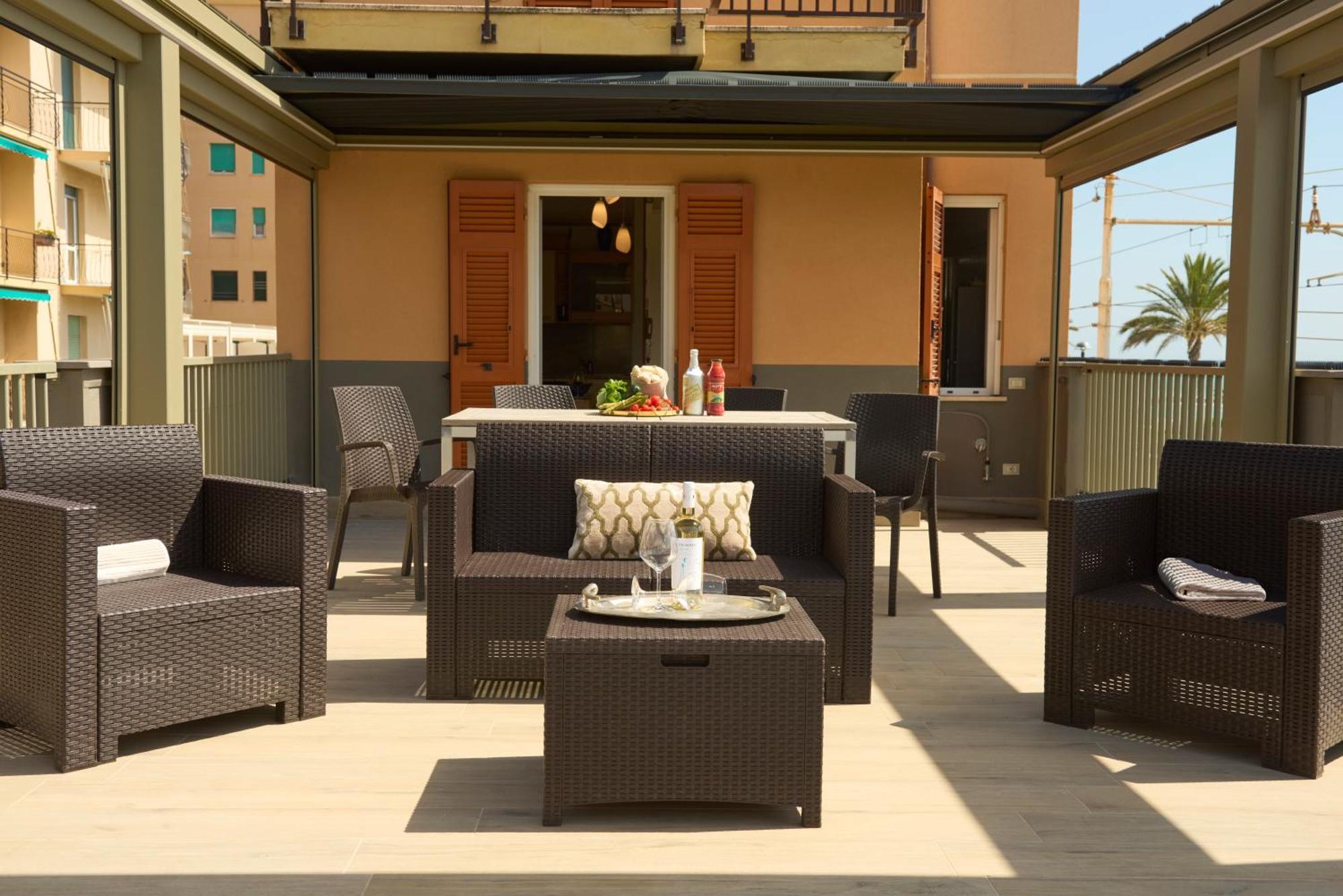 Apartamento Terrazza Sul Mare A Pietra Ligure Exterior foto